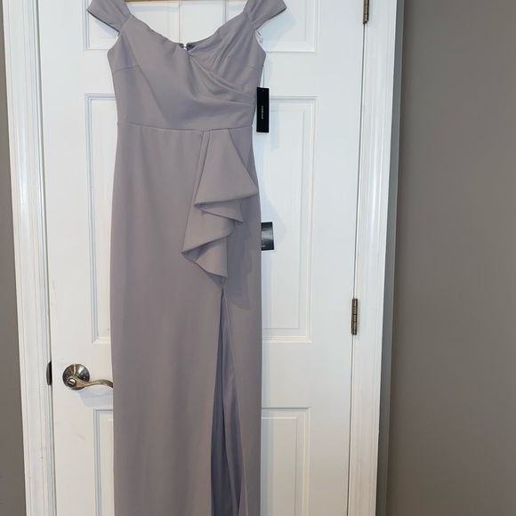 Brand new, never used, dusty lilac dress purchased from Lulu’s. - Picture 4 of 5